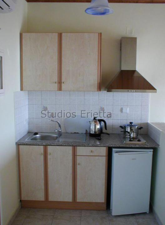 Erietta Studios 斯沃伦塔 客房 照片
